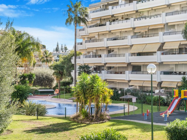 2 Bedrooms Apartment in San Pedro de Alcántara