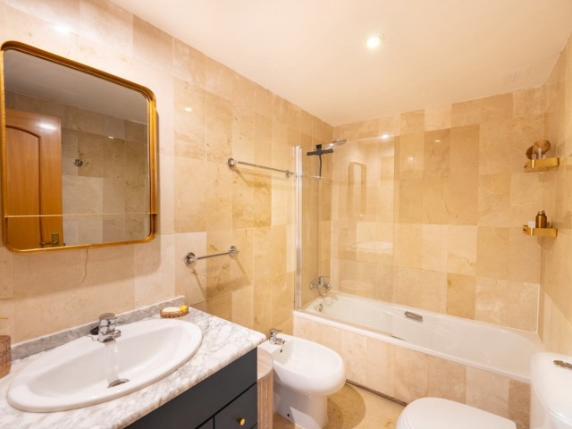 2 Bedrooms Apartment in San Pedro de Alcántara