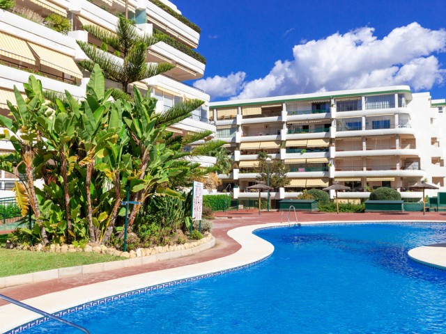 2 Bedrooms Apartment in San Pedro de Alcántara