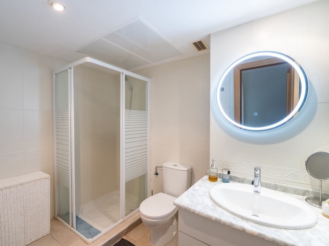 2 Bedrooms Apartment in San Pedro de Alcántara