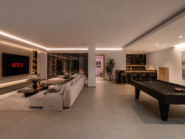 Villa avec 8 Chambres  à Cortijo Blanco