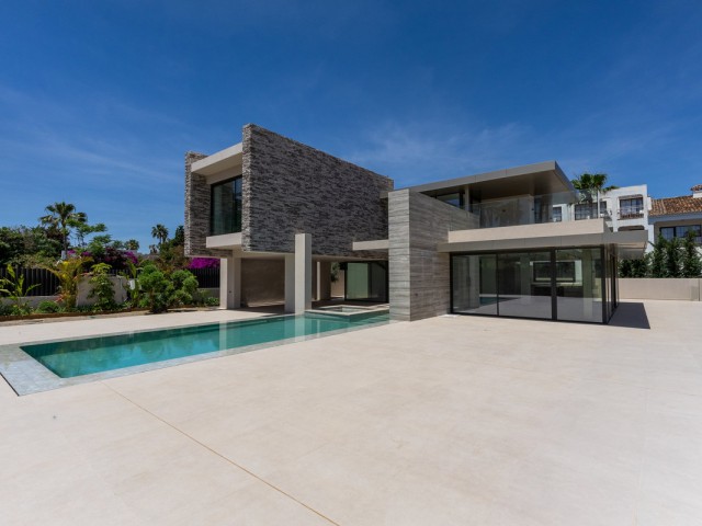 Villa avec 8 Chambres  à Cortijo Blanco