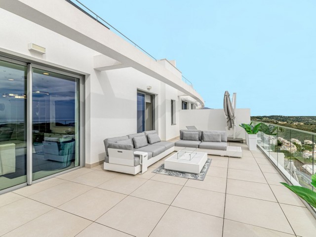 Penthouse in Calanova Golf