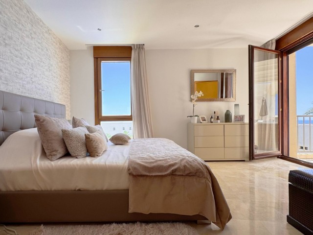 Appartement avec 3 Chambres  à Altos de los Monteros