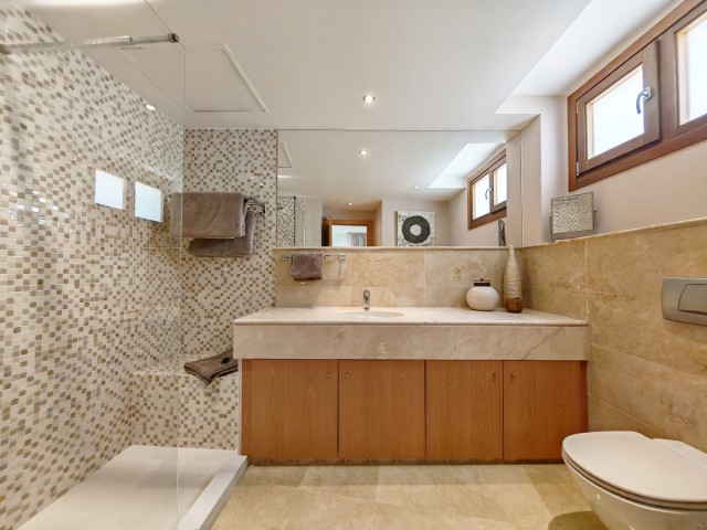 Appartement avec 3 Chambres  à Altos de los Monteros