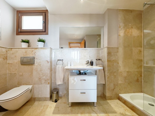 Appartement avec 3 Chambres  à Altos de los Monteros