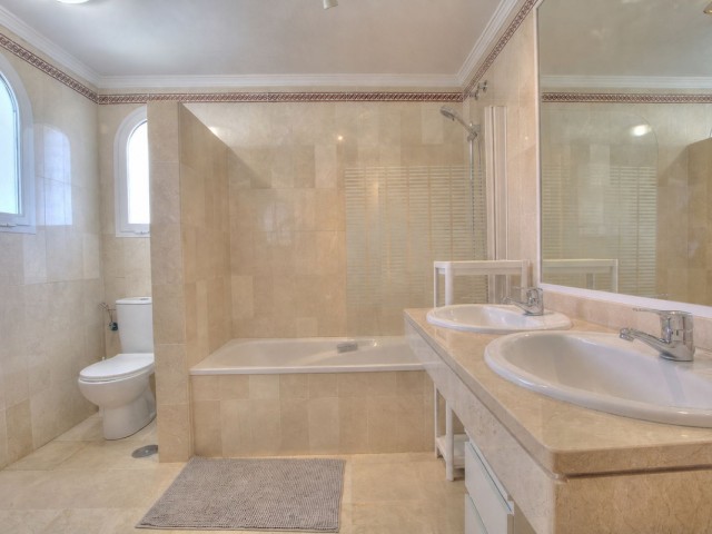 Penthouse avec 4 Chambres  à Mijas Golf