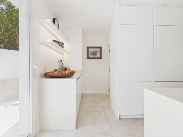 Villa avec 4 Chambres  à Istán