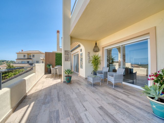 Apartment, San Roque, R5457421