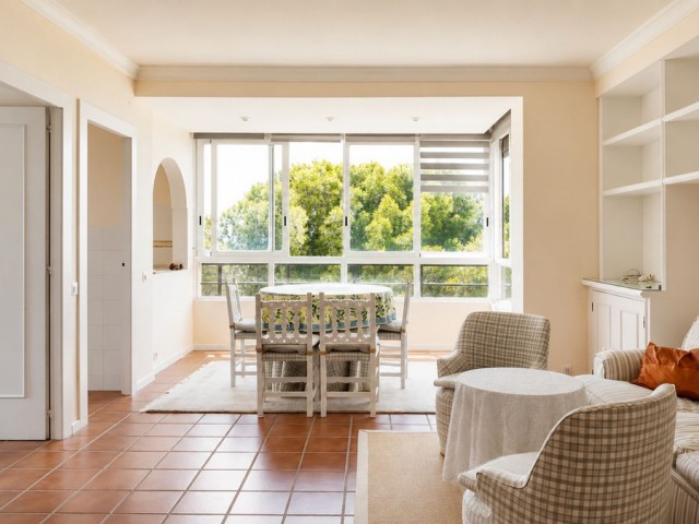 Apartment, Nueva Andalucia, R5459233