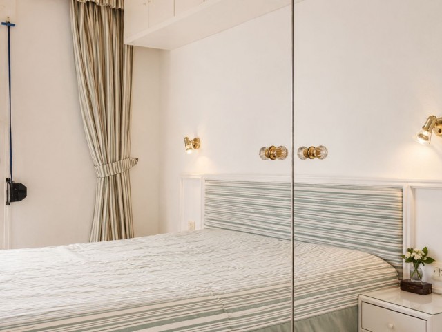 2 Bedrooms Apartment in Nueva Andalucía