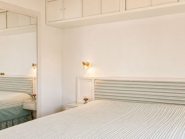 2 Bedrooms Apartment in Nueva Andalucía