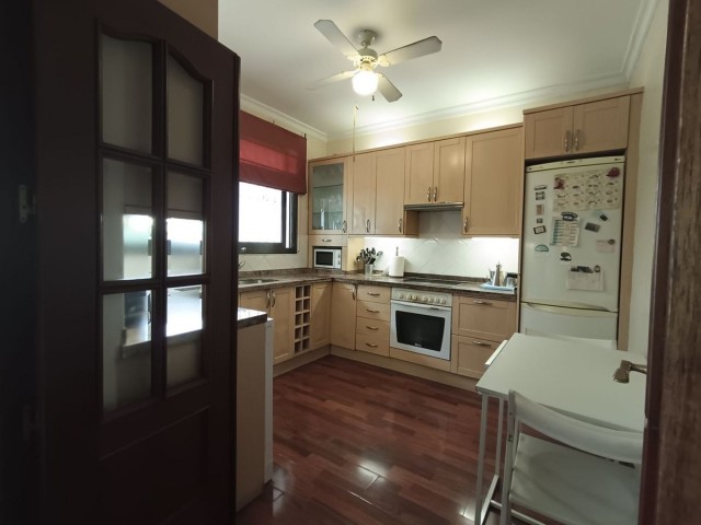 Appartement avec 4 Chambres  à Nagüeles