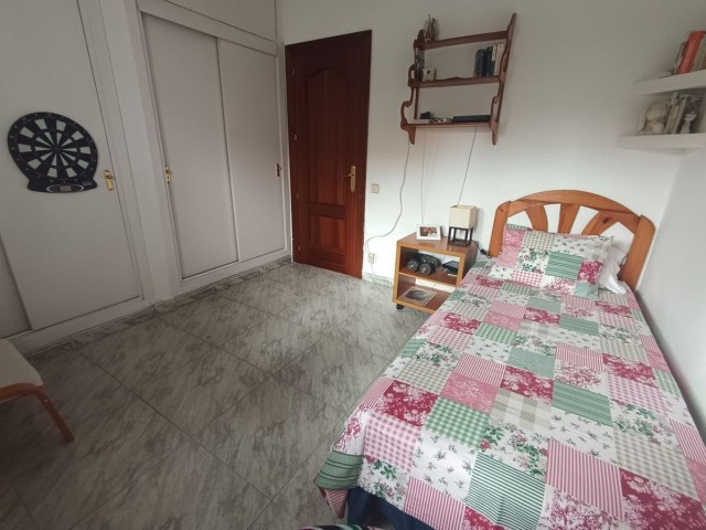 Appartement avec 4 Chambres  à Nagüeles