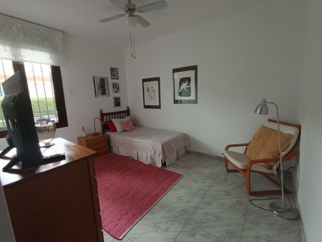 Appartement avec 4 Chambres  à Nagüeles