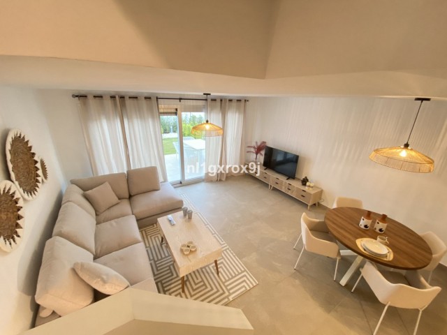3 Bedrooms Townhouse in Estepona
