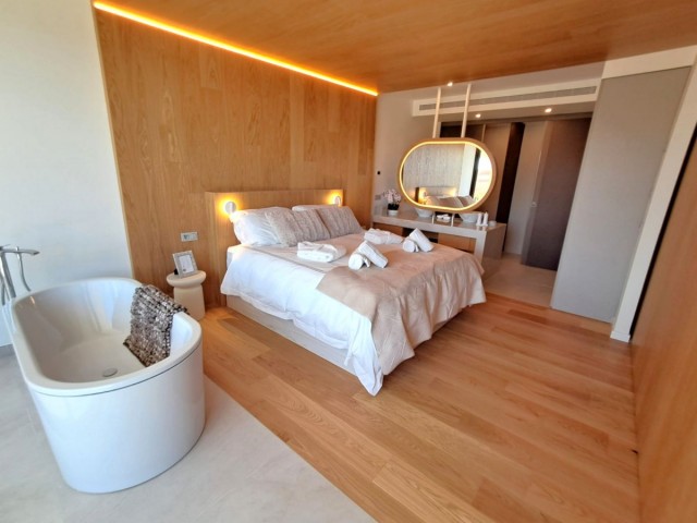 2 Slaapkamer Appartement in Higueron