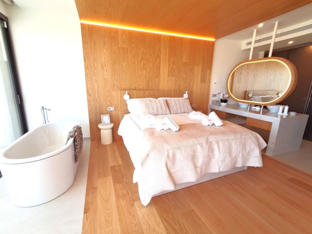 2 Slaapkamer Appartement in Higueron