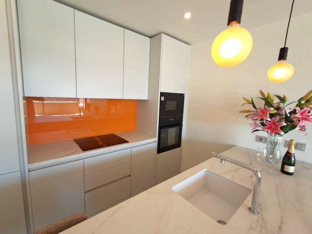 2 Slaapkamer Appartement in Higueron