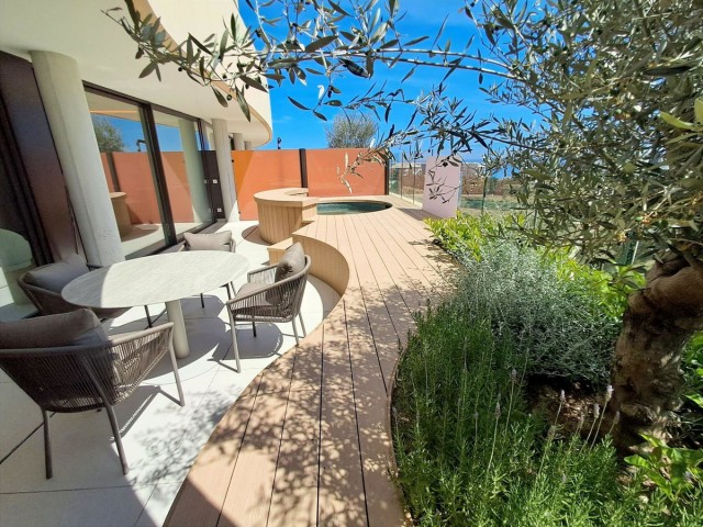 2 Slaapkamer Appartement in Higueron