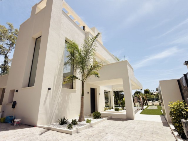 Villa, Nueva Andalucia