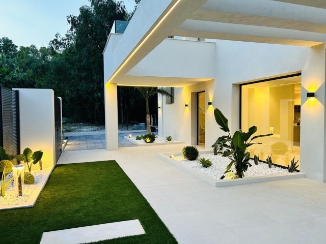 5 Sovrums Villa i Nueva Andalucía