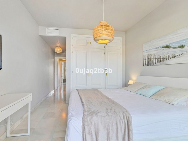Apartment, Aloha, R5456137