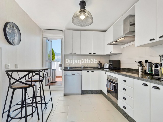 Apartment, Aloha, R5456137