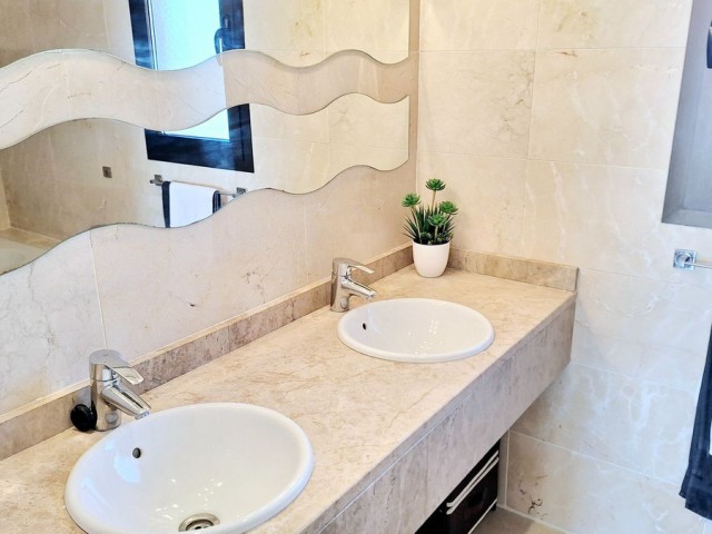 Penthouse in Casares Playa