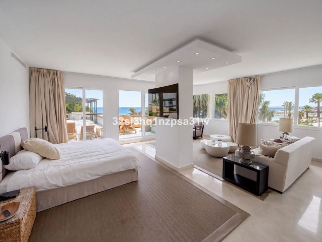 6 Bedrooms Apartment in Puerto Banús