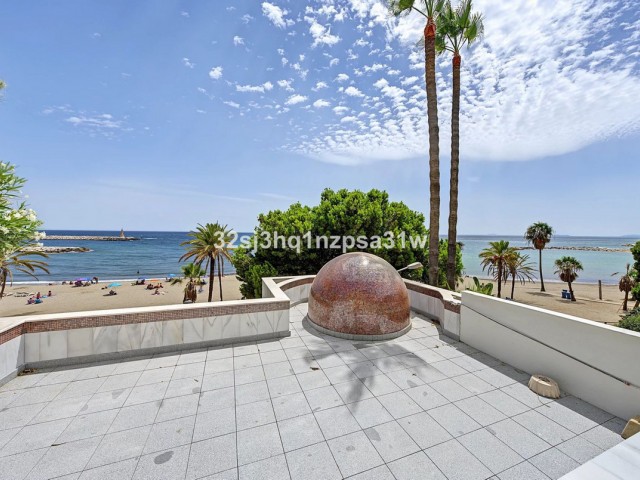6 Bedrooms Apartment in Puerto Banús