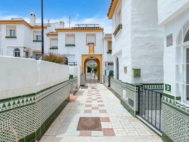 Reihenhaus, La Colina, R5461276