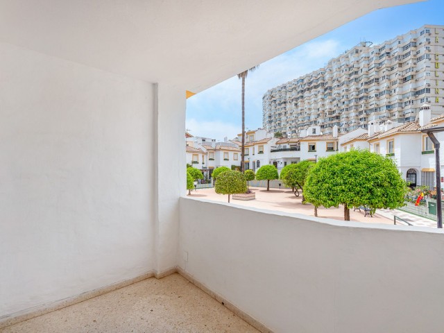 Maison mitoyenne avec 3 Chambres  à La Colina
