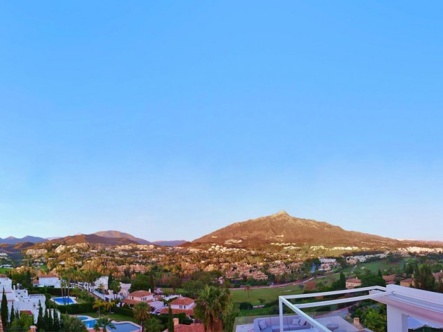 7 Schlafzimmer Villa in Nueva Andalucía