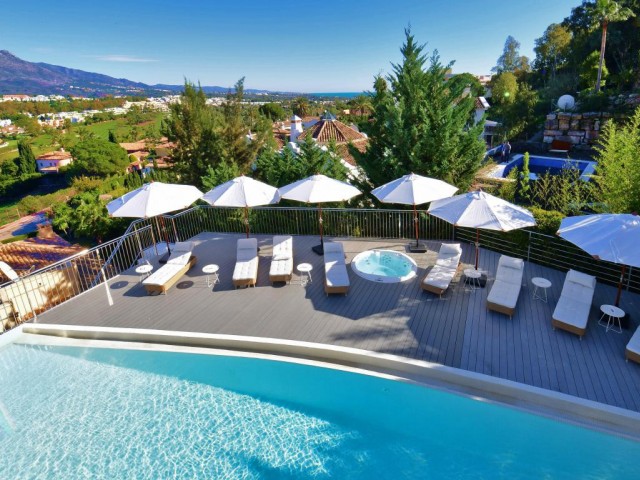 7 Schlafzimmer Villa in Nueva Andalucía