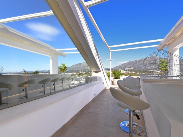 7 Schlafzimmer Villa in Nueva Andalucía