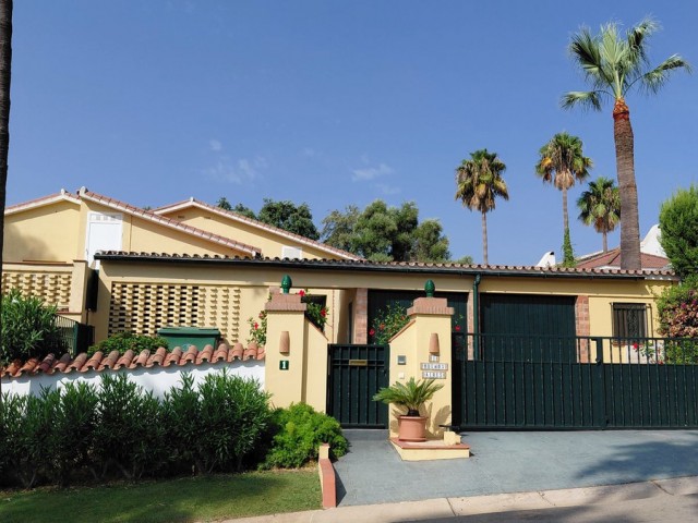 Villa, Sotogrande Costa, R5455348