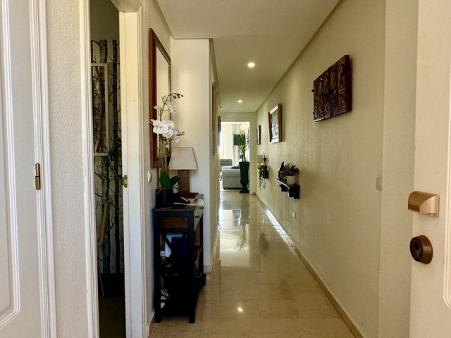 Apartment, Arroyo de la Miel, R5460253