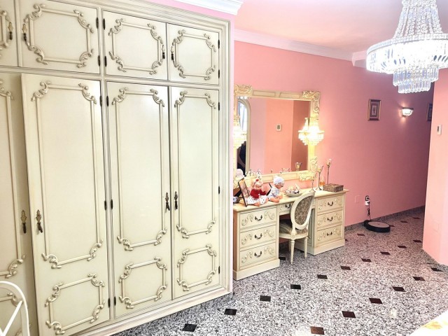 4 Schlafzimmer Villa in Las Lagunas