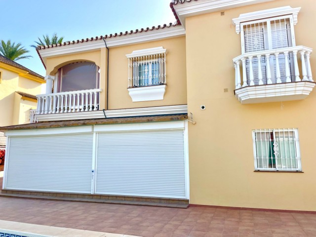 4 Schlafzimmer Villa in Las Lagunas