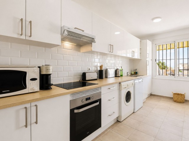 Maison mitoyenne avec 4 Chambres  à Costabella