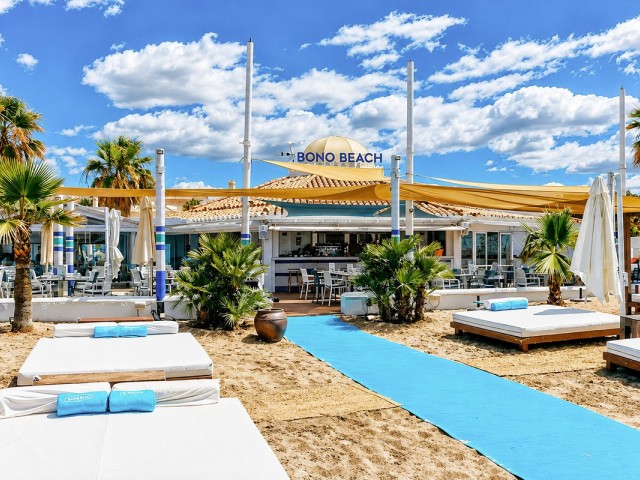 Maison mitoyenne avec 4 Chambres  à Costabella