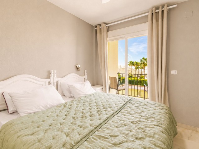 Maison mitoyenne avec 4 Chambres  à Costabella