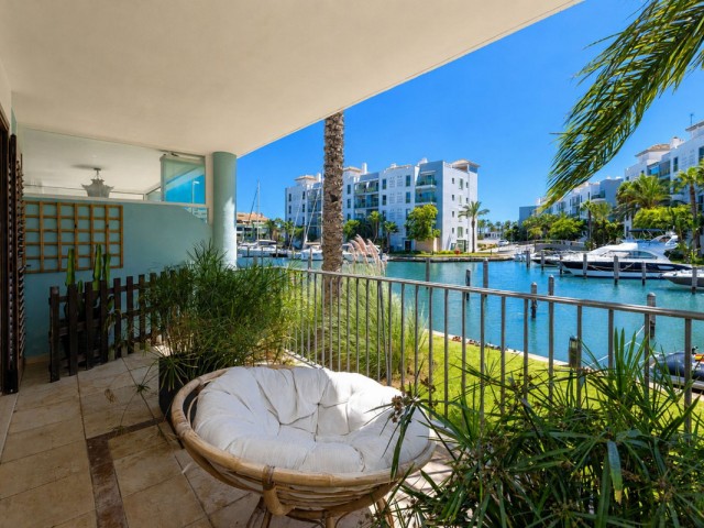 Appartement avec 3 Chambres  à Sotogrande Marina