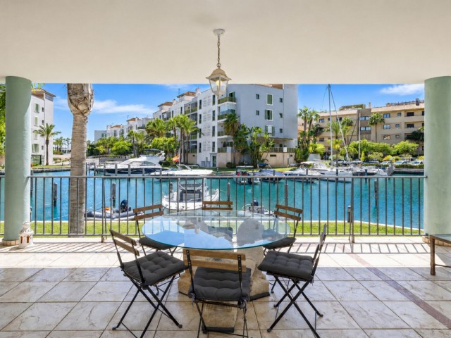 Appartement avec 3 Chambres  à Sotogrande Marina