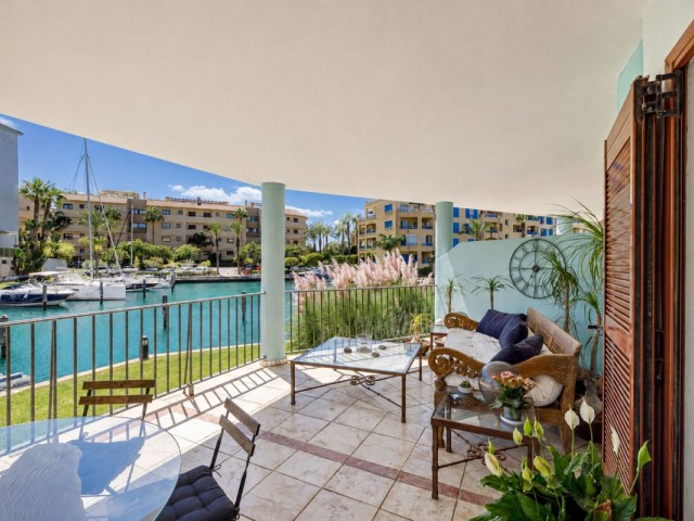 Apartamento con 3 Dormitorios  en Sotogrande Marina