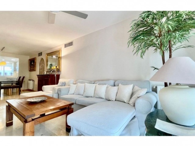 Apartamento, Guadalmina Alta, R5461483