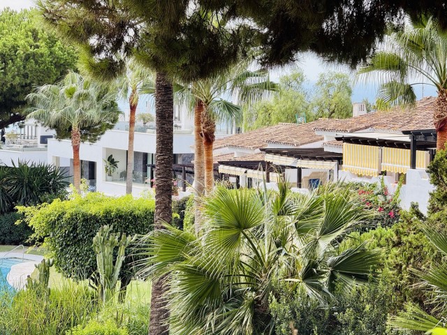 Penthouse, Sierra Blanca, R5464861