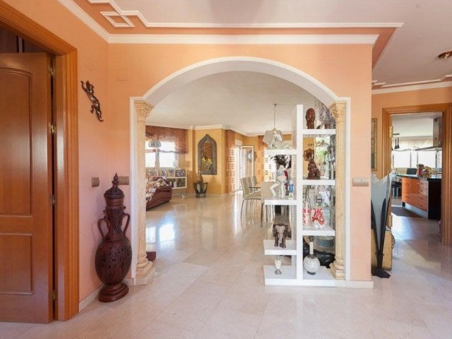 4 Sovrums Villa i Playamar