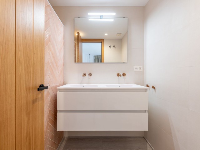 2 Schlafzimmer Apartment in La Carihuela